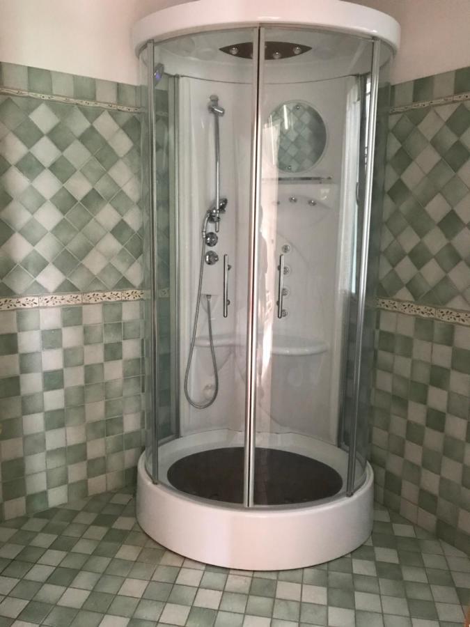 L'angolo di Leo Borgofranco d'Ivrea Esterno foto